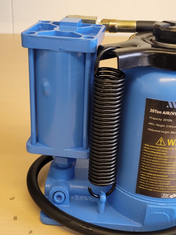 20 Ton Air / Hydraulic Bottle Jack With Wide Base 7 20 Ton Air / Hydraulic Bottle Jack With Wide Base - Image 7