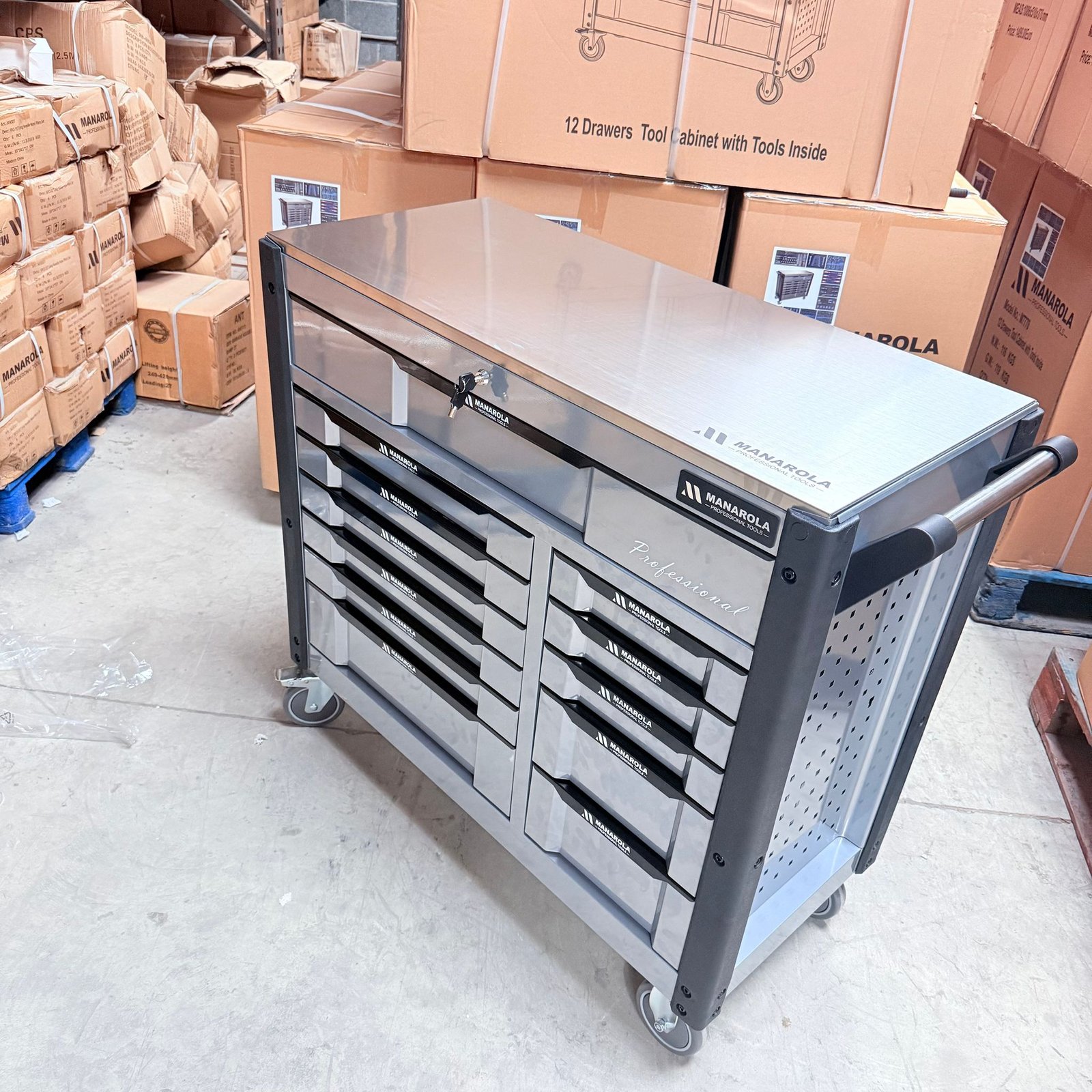 Manarola 12 Drawer Toolchest With Tools With Stainless Steel Work Top - Image 4